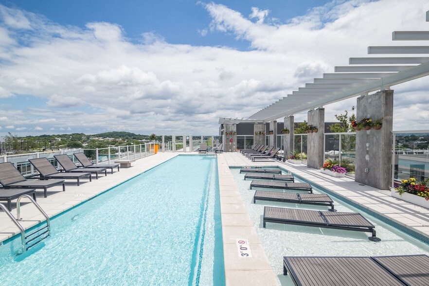 More Photos Of 625 H St NE, Washington Apartments For Lease