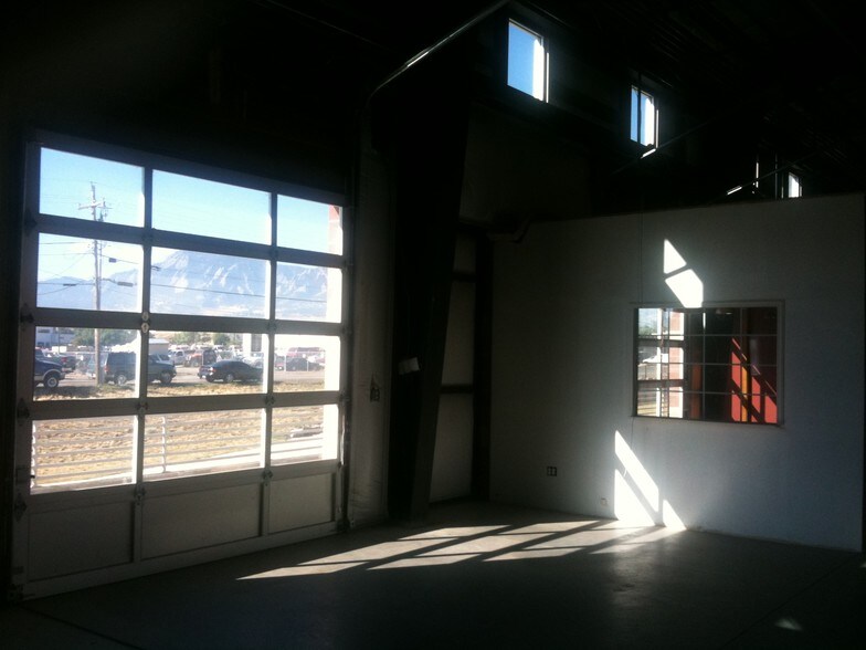 More Photos Of 4843 Pearl St, Boulder Warehouse For Lease