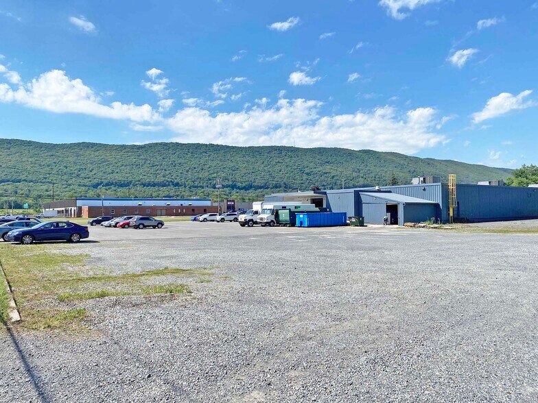 More Photos Of 2250 Reach Rd, Williamsport Manufacturing For Lease