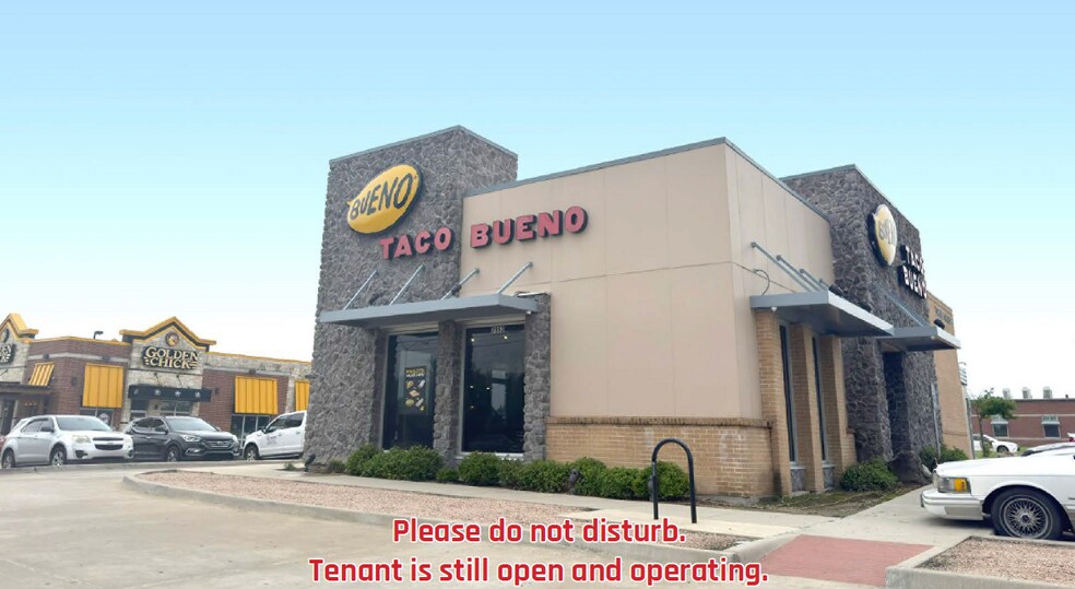 Primary Photo Of 7953 S Hampton Rd, Dallas Restaurant For Lease