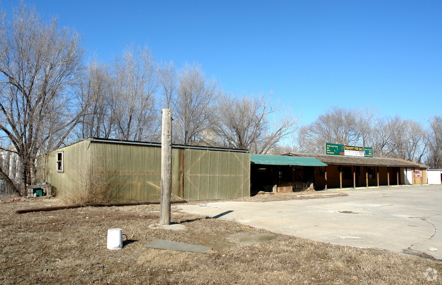 Primary Photo Of 1201 Skyway Hwy, Atchison Freestanding For Lease