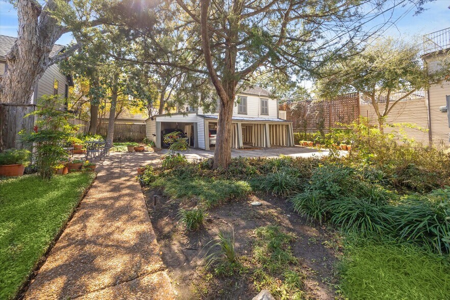 More Photos Of 2039 South Blvd, Houston Apartments For Sale