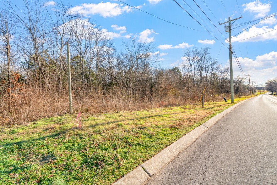 More Photos Of 0 Old Athens Pike, Sweetwater Land For Sale