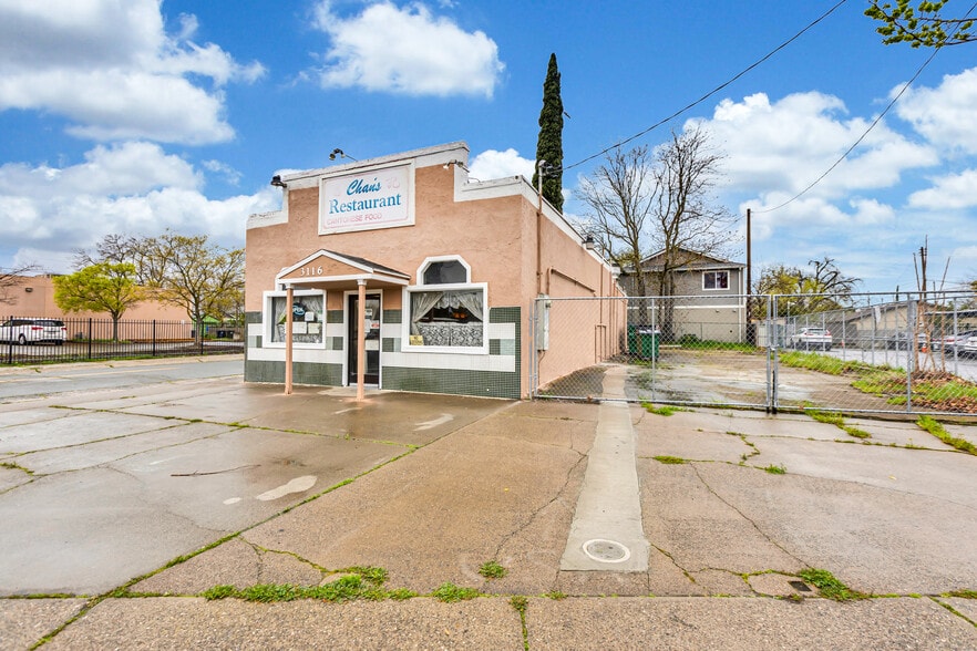 More Photos Of 3116 Stockton Blvd, Sacramento Restaurant For Sale