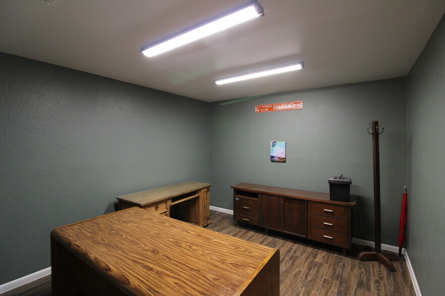 More Photos Of 1221 W University Blvd, Odessa Medical For Sale