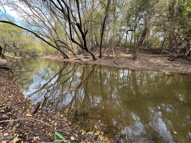 More Photos Of 0 Hwy 35, Van Vleck Land For Sale