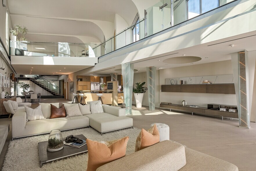More Photos Of 3111 Ocean Front Walk, Marina Del Rey Apartments For Sale