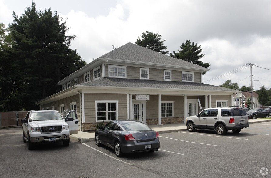 More Photos Of 2395 Ocean Ave, Ronkonkoma Office For Lease