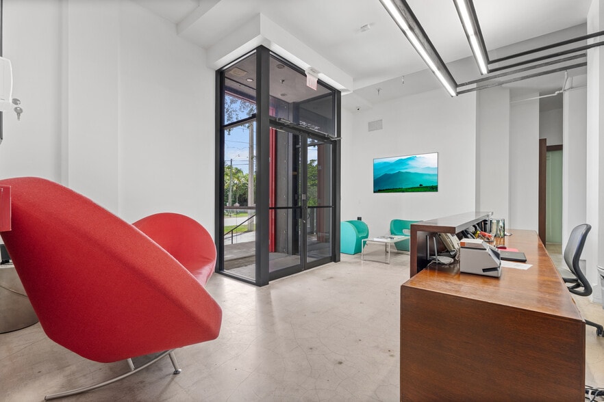More Photos Of 5960 SW 57th Ave, Miami Office For Sale