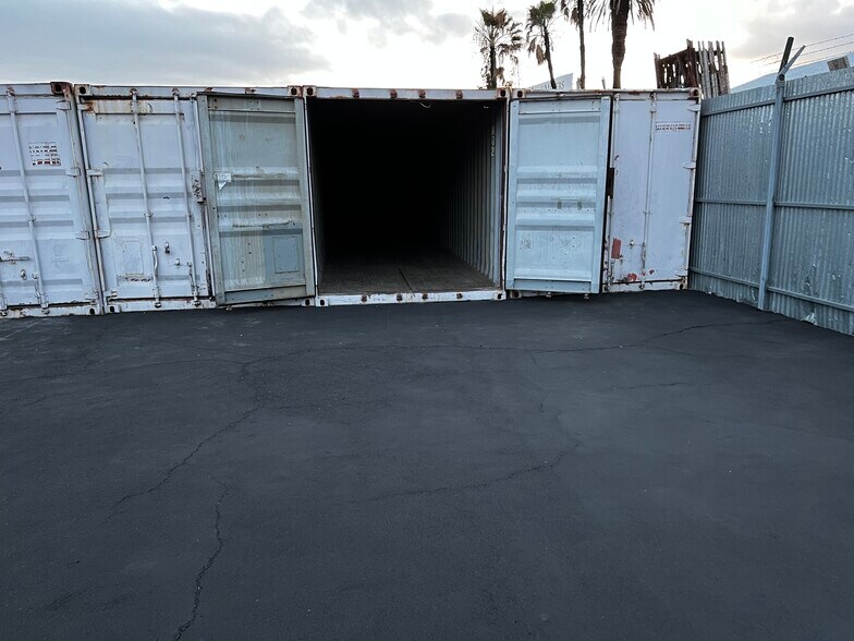 More Photos Of 7305 Deering Ave, Canoga Park Land For Lease