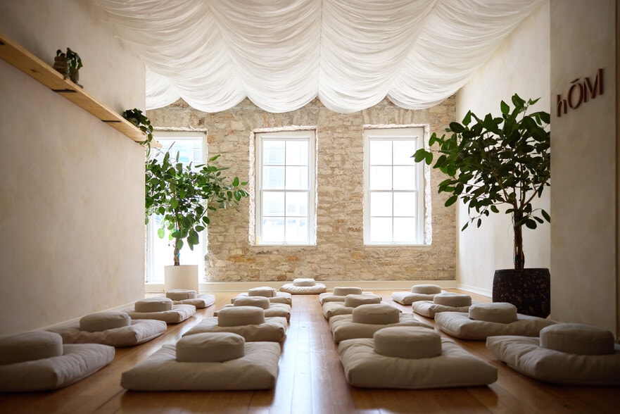 More Photos Of 314.5 Congress Ave, Austin Storefront Retail Office For Lease