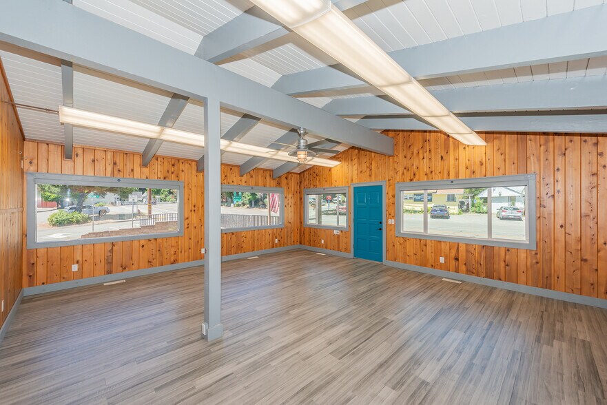 More Photos Of 30890 CA-3, Weaverville Office For Sale