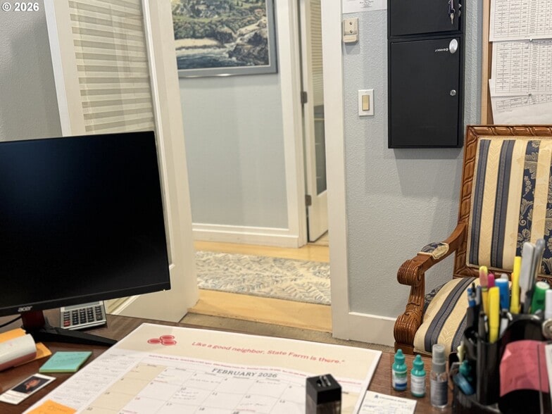 More Photos Of 937 Chetco Ave, Brookings Office Residential For Sale