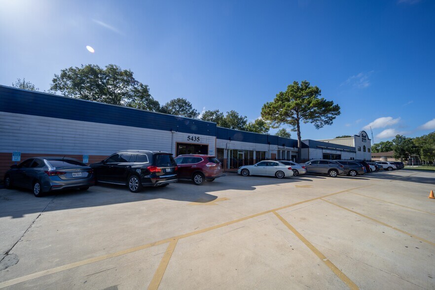 More Photos Of 5435 S Braeswood Blvd, Houston Specialty For Sale