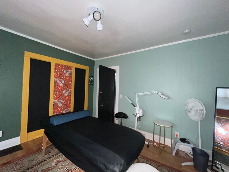 More Photos Of 917 Gallatin Ave, Nashville Freestanding For Lease