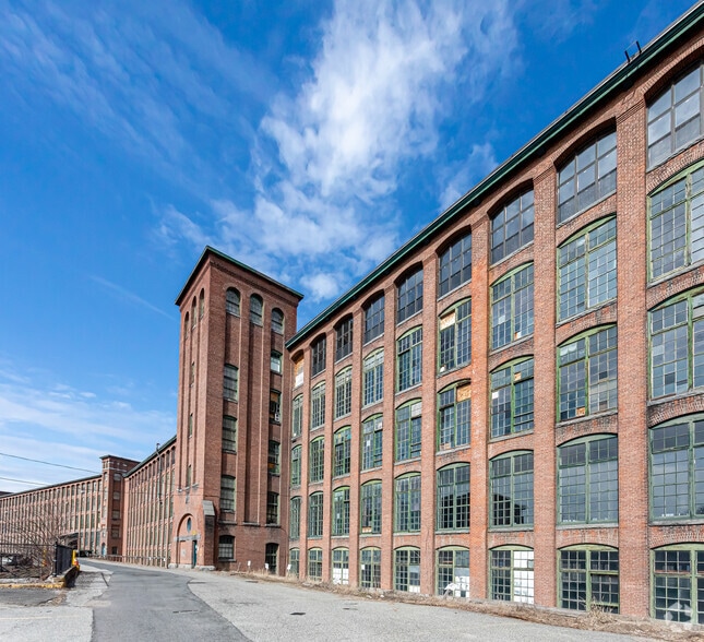 More Photos Of 165 Front St, Chicopee Apartments For Sale