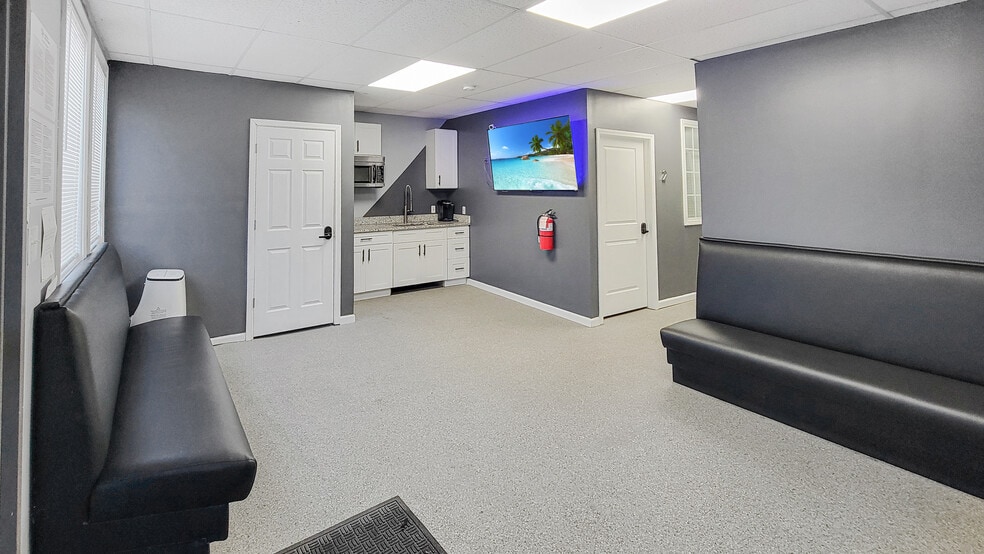 More Photos Of 8227 Daly Rd, Cincinnati Freestanding For Sale