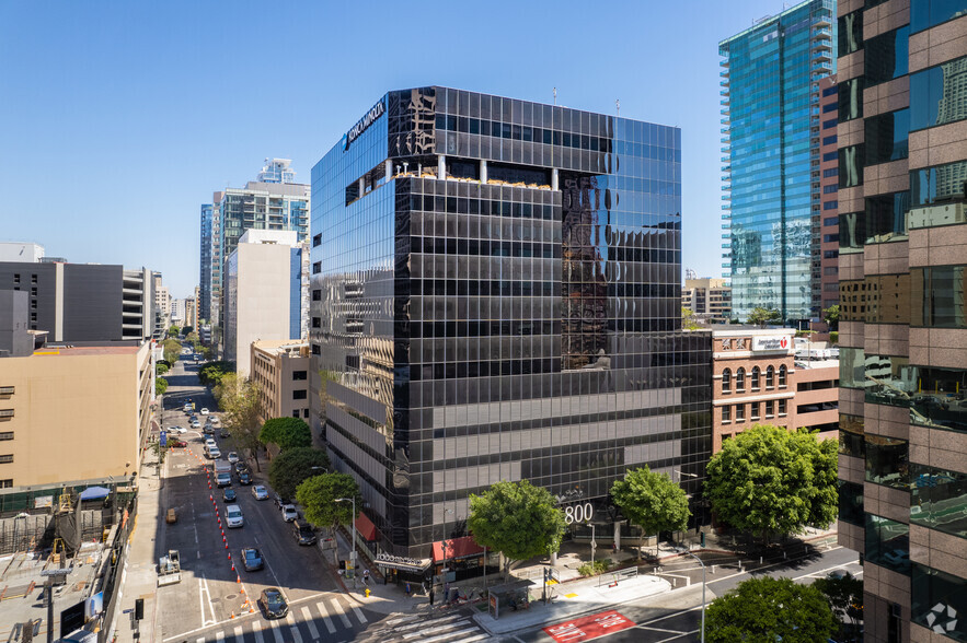 Primary Photo Of 800 S Figueroa St, Los Angeles Office For Lease