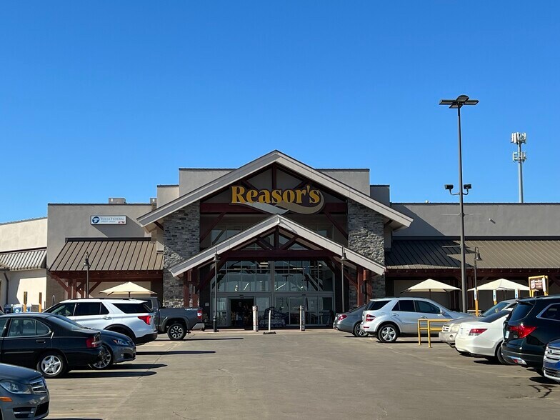 More Photos Of 7104-7122 S Sheridan Rd, Tulsa Unknown For Lease