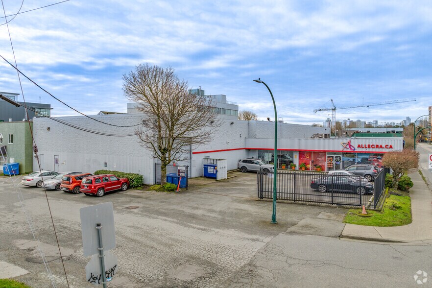 More Photos Of 1250 Venables St, Vancouver Warehouse For Lease