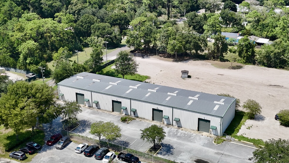 More Photos Of 3075 Leon Rd, Jacksonville Warehouse For Lease