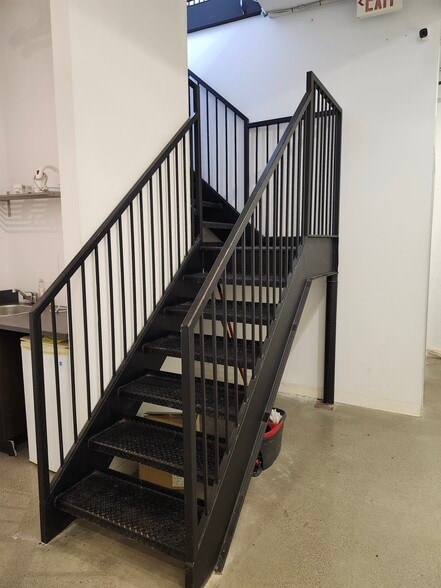 More Photos Of 1205 Queen St W, Toronto Apartments For Lease