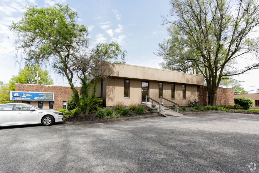 Primary Photo Of 1630 W Jackson St, Painesville Warehouse For Lease