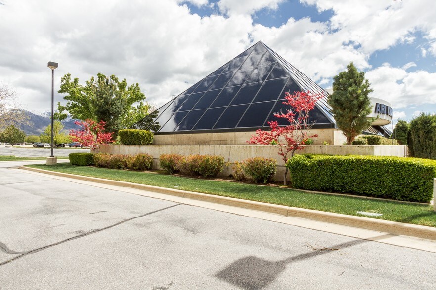 More Photos Of 814 W 1425 N, Layton Freestanding For Sale