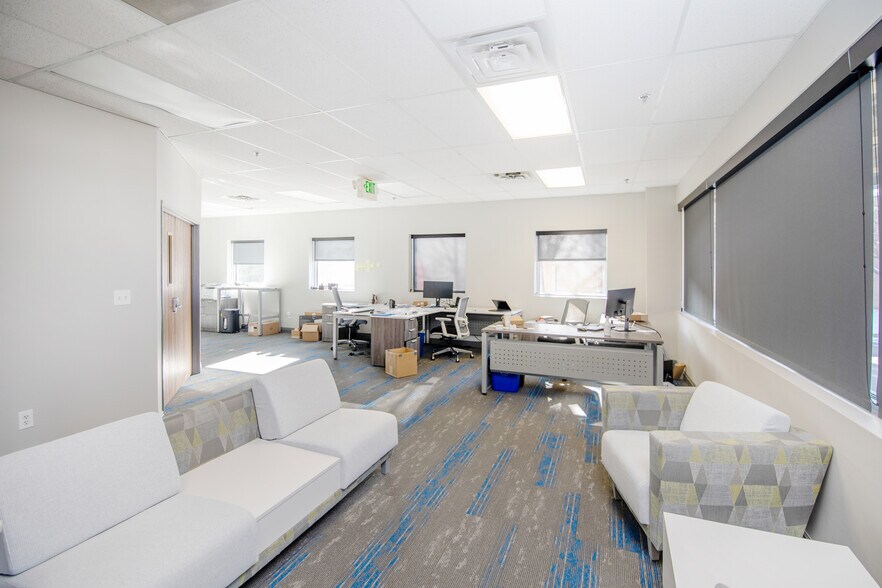 More Photos Of 500 S Arthur Ave, Louisville Service For Sale