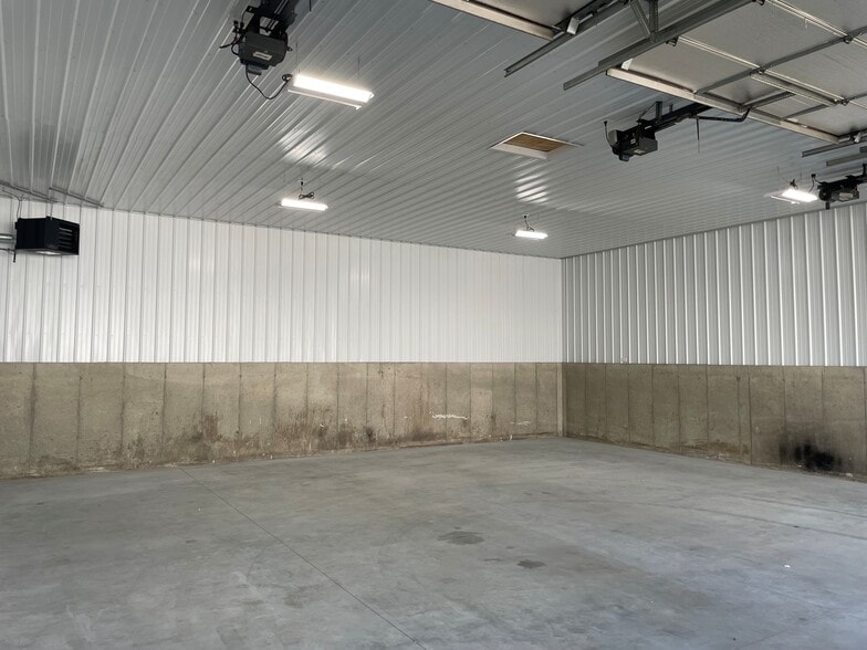 More Photos Of 111 N Roosevelt Ave, Piqua Industrial For Lease