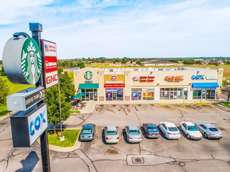 More Photos Of 1502-1510 E 17th Ave, Hutchinson Freestanding For Lease