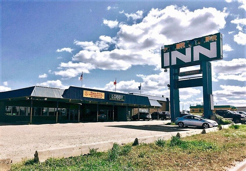 Primary Photo Of 4001 Highway St, Valleyview Hotel For Sale