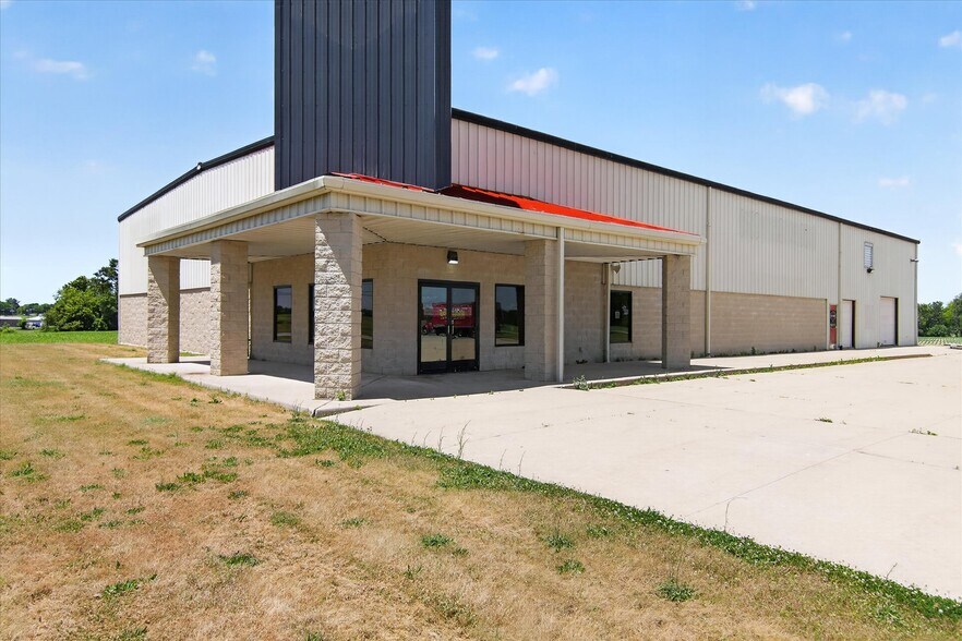 Primary Photo Of 8080 Matthews Hwy, Tecumseh Freestanding For Sale