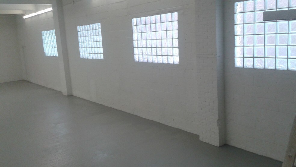 More Photos Of 57-65 E 2nd St, Mineola Warehouse For Lease