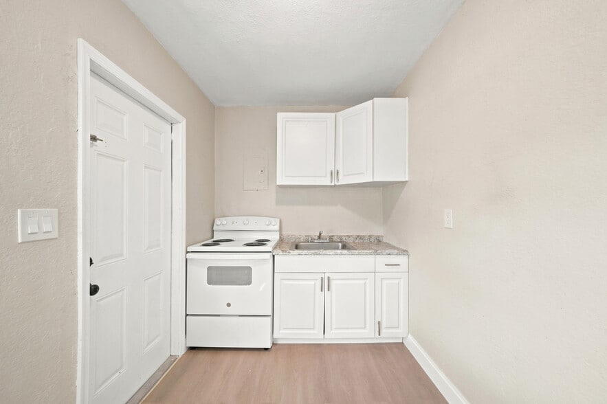 More Photos Of 1992 NW 56th St, Miami Apartments For Sale