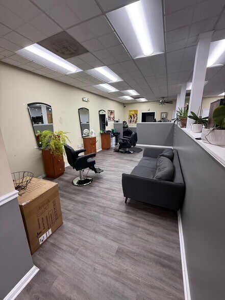 More Photos Of 11409 Amherst Ave, Wheaton Freestanding For Lease
