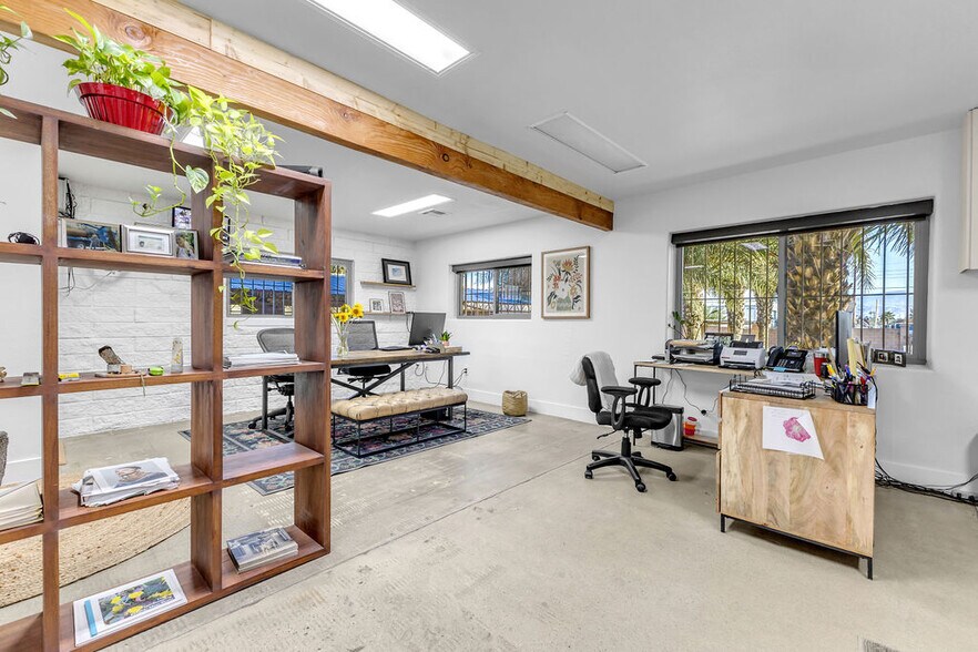 More Photos Of 81500 Industrial Pl, Indio Warehouse For Sale