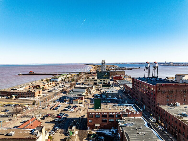 More Photos Of 325 S Lake Ave, Duluth Hotel For Lease