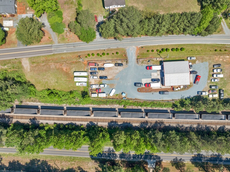More Photos Of 4607 Helms Rd, Waxhaw Industrial For Lease