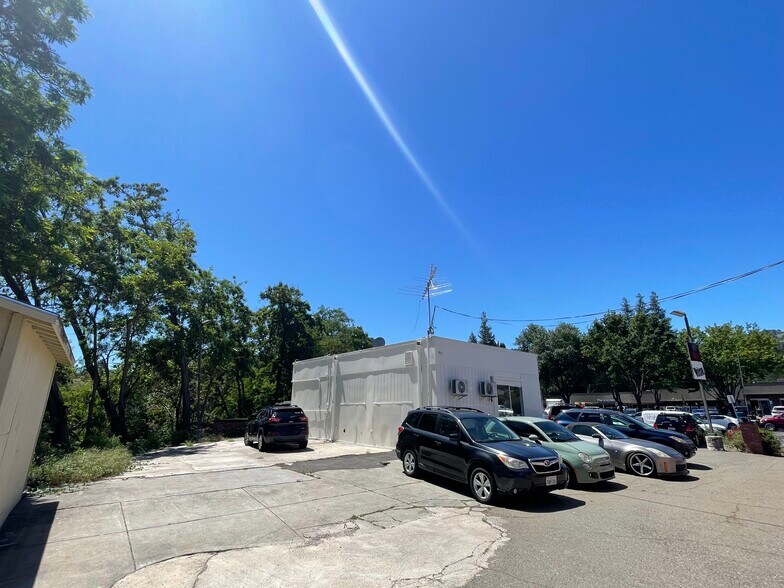 More Photos Of 3212 Danville Blvd, Alamo Storefront Retail Residential For Sale