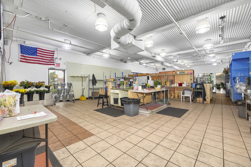 More Photos Of 122 Central Ave, Clark Storefront Retail Office For Sale