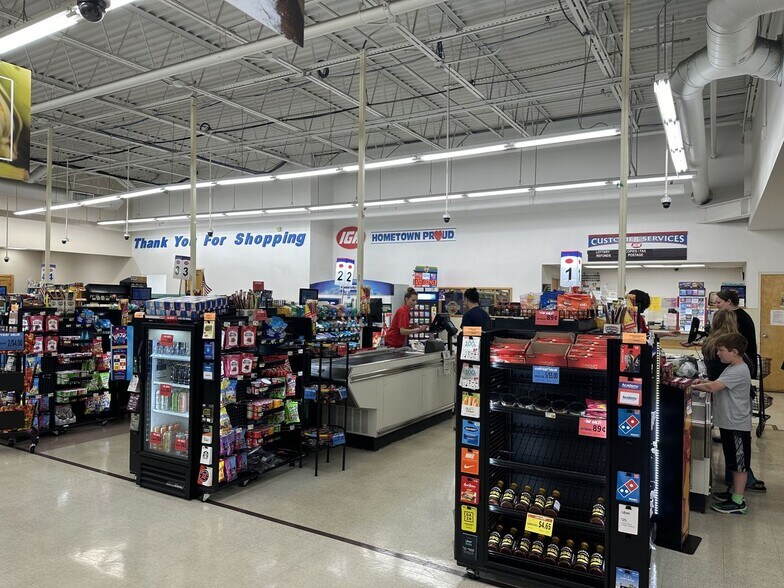 More Photos Of 301 S 5th Ave, Princeton Supermarket For Sale