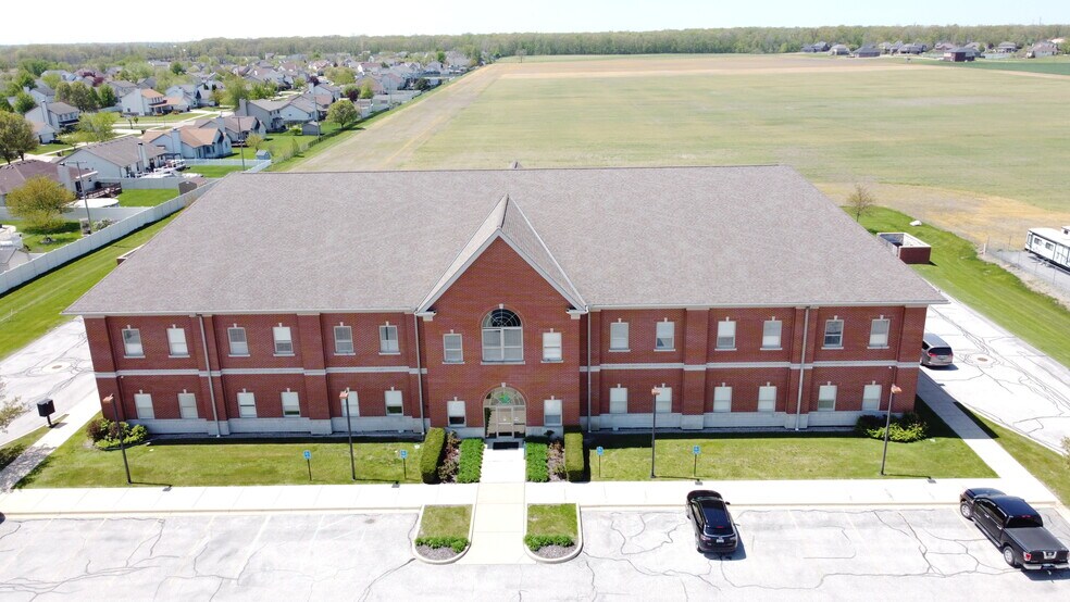 More Photos Of 7825 N Dixie Hwy, Newport Medical For Lease