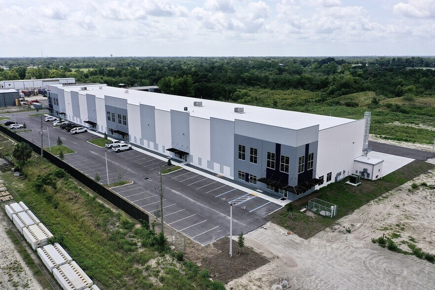 More Photos Of 1585 Centennial Blvd, Bartow Unknown For Lease