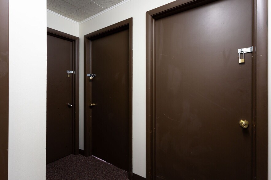 More Photos Of 234-238 6th St NE, Canton General Retail For Sale