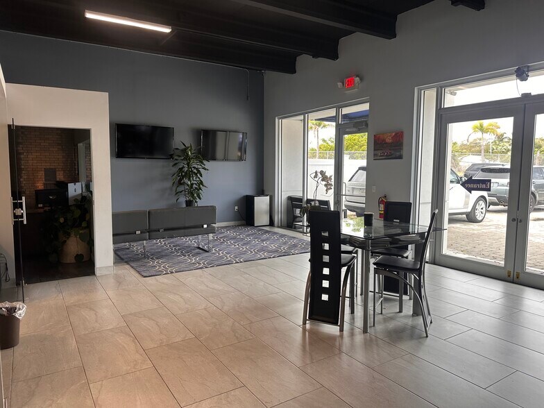 More Photos Of 630 NE 5th Ave, Delray Beach Auto Dealership For Sale