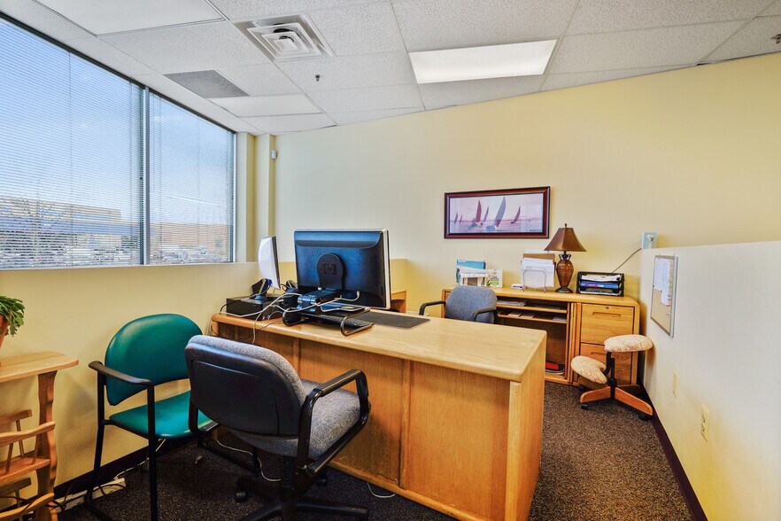 More Photos Of 4437 Brookfield Corporate Dr, Chantilly Medical For Sale