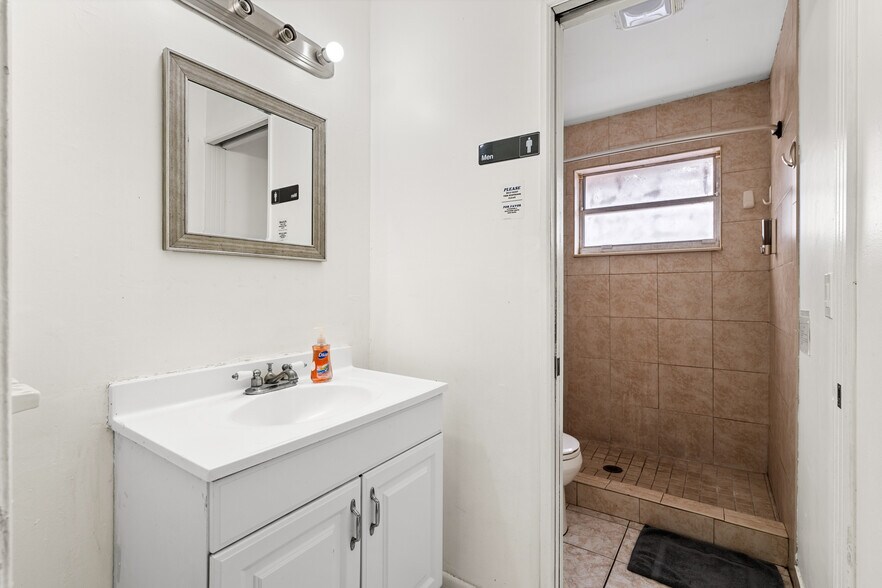 More Photos Of 1112 NE 5th Ave, Fort Lauderdale Hospitality For Sale