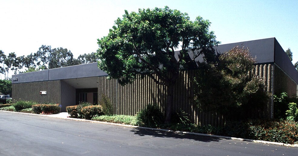 More Photos Of 3195 Airport Loop Dr, Costa Mesa Light Manufacturing For Lease