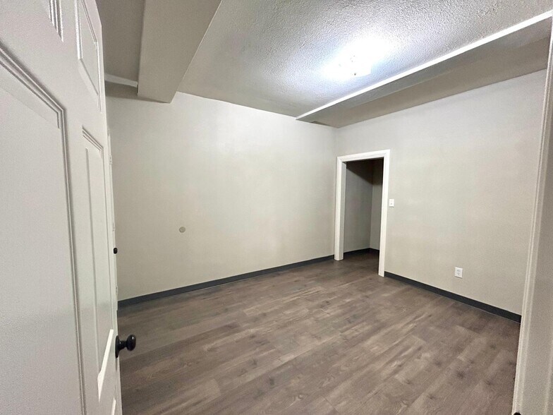 More Photos Of 247 E Highland Ave, San Bernardino Office For Lease